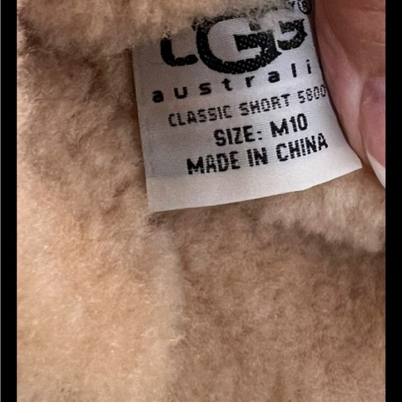UGG Short Boots Classic 5800 Sheepskin Rubber Sole Women Size 12 - Picture 8 of 9
